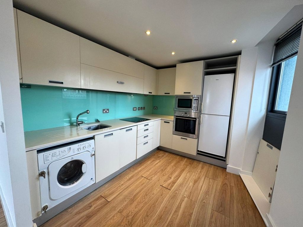 Property photo 3 of 13 Picture No. 27