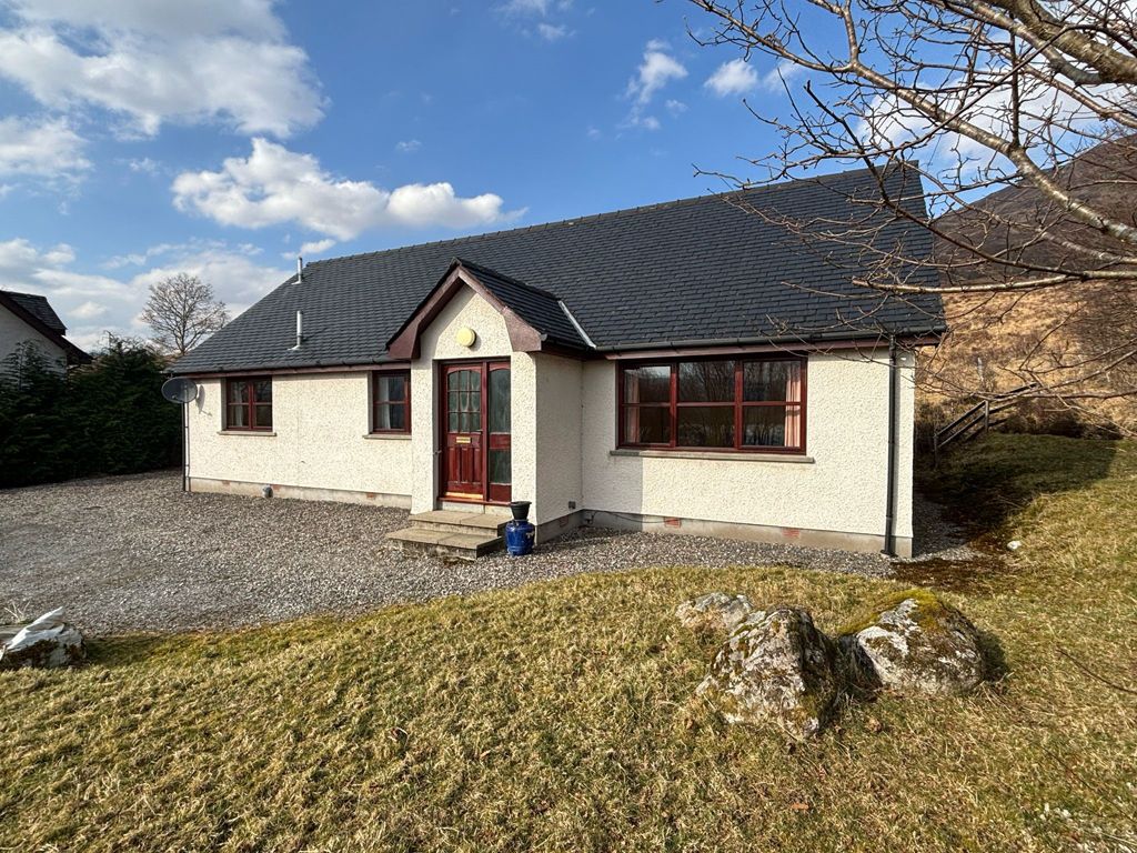 Property photo 1 of 32