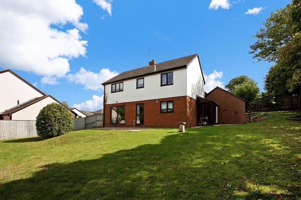 Property photo 1 of 15