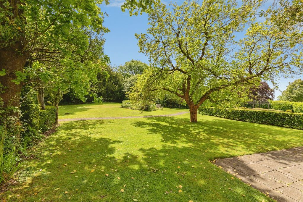 Property photo 3 of 18