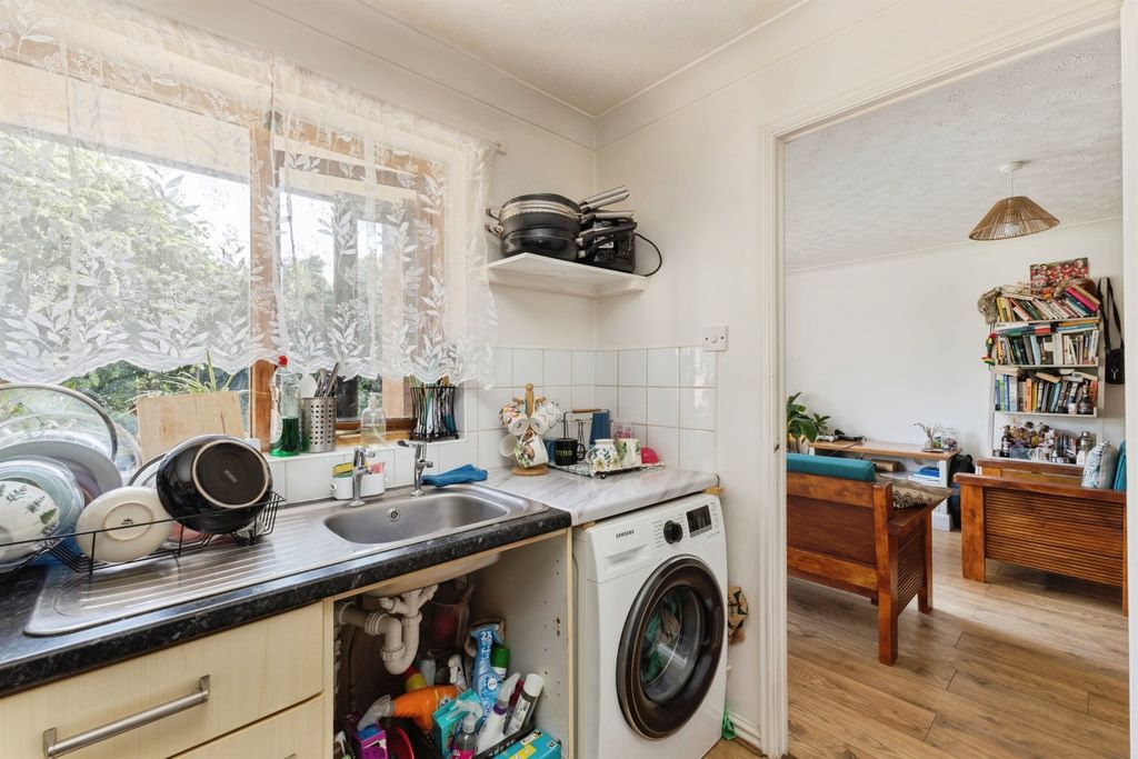 Property photo 3 of 16