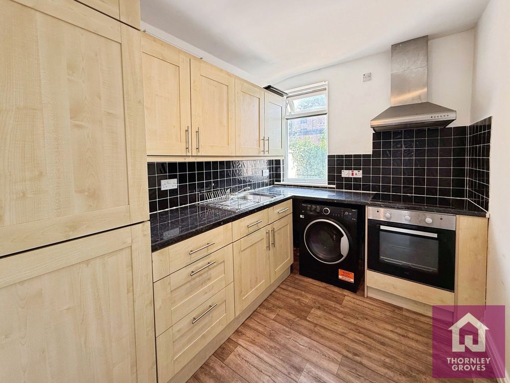 Property photo 3 of 10 Pbox-Img.Jpg