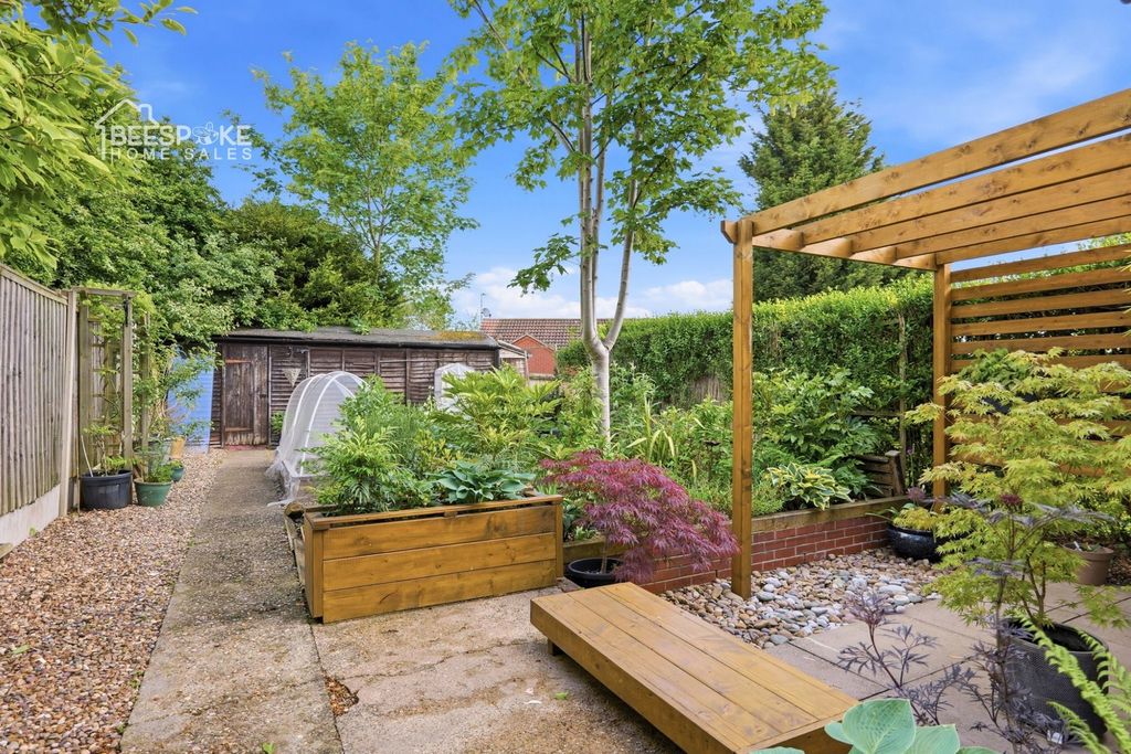 Property photo 2 of 22