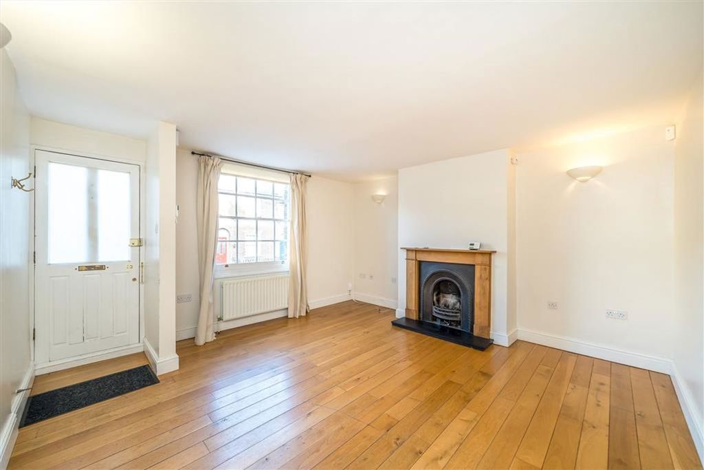 Property photo 3 of 7