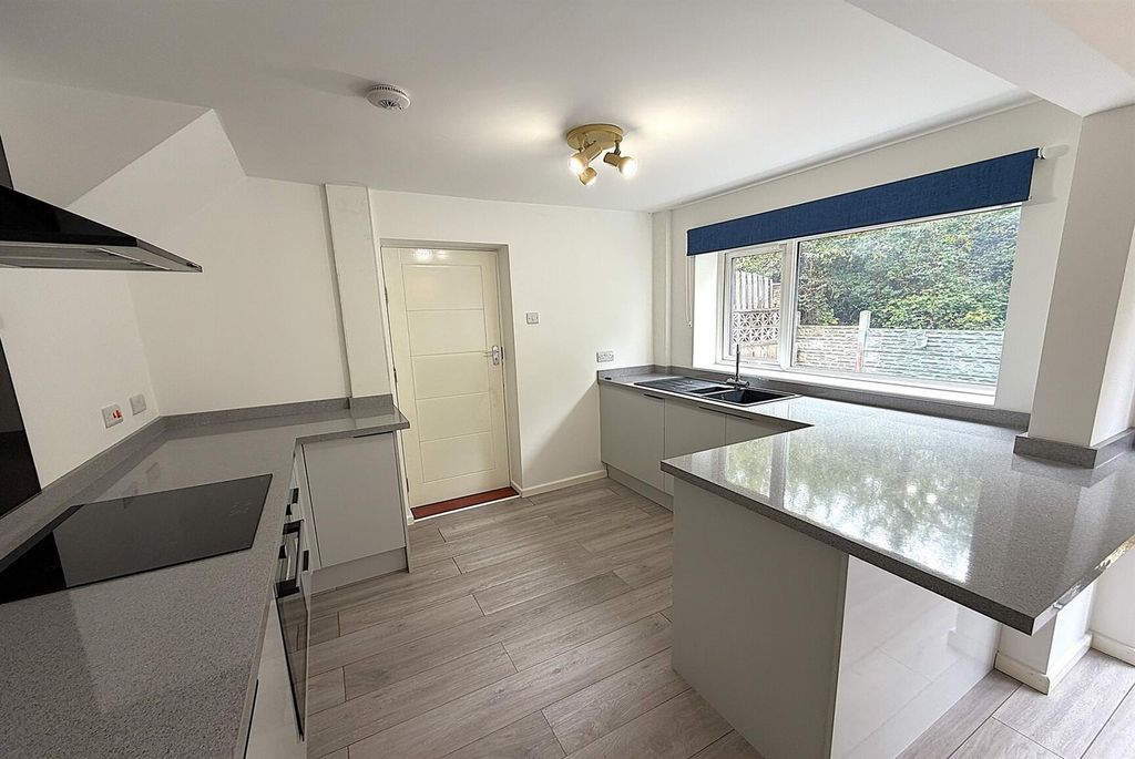 Property photo 2 of 12 Kitchen.Jpg