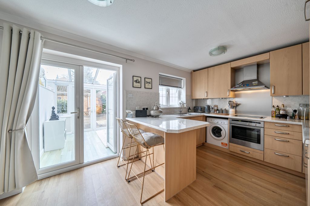 Property photo 3 of 18