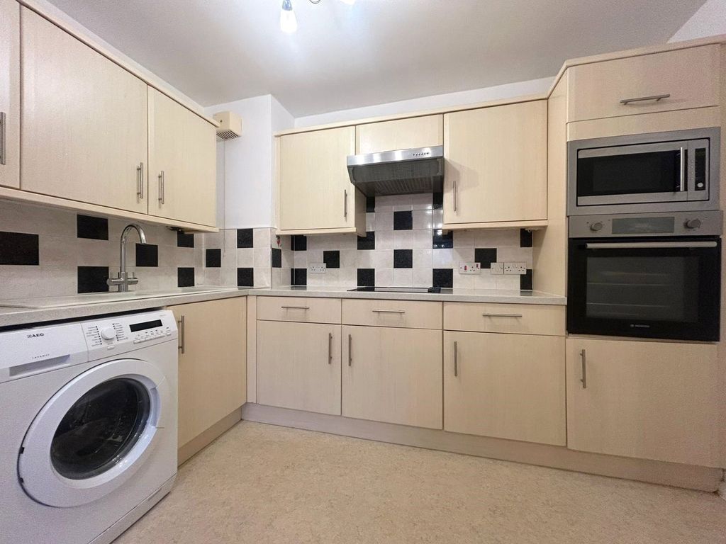 Property photo 3 of 5 Picture No. 08