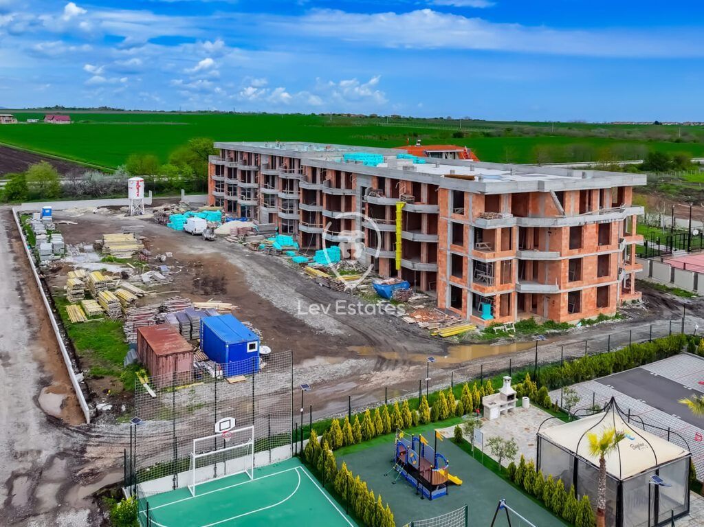 Property photo 1 of 6