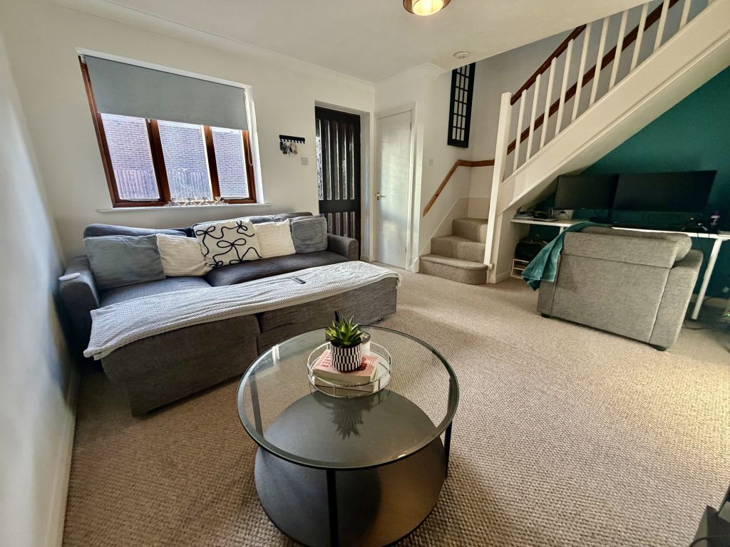 Property photo 2 of 8