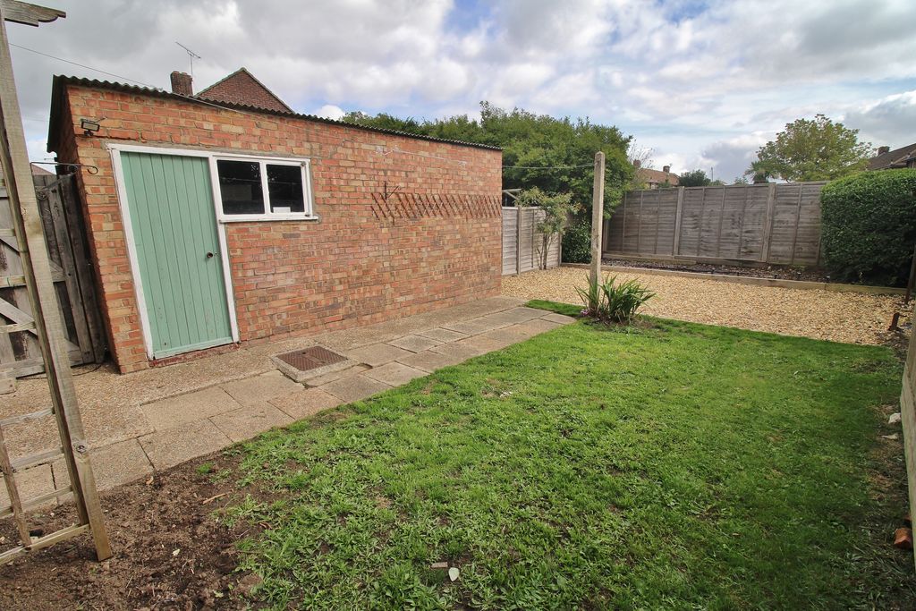 Property photo 2 of 11