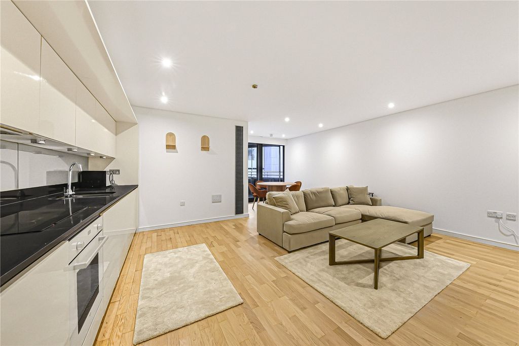 Property photo 3 of 17 Picture No. 04