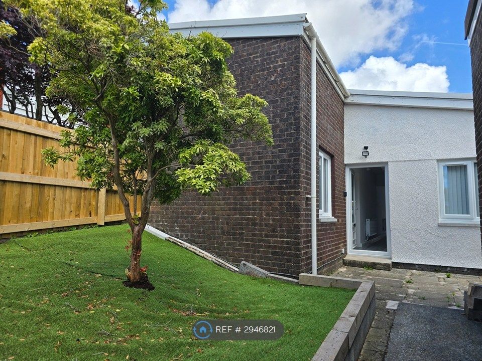 Property photo 2 of 11