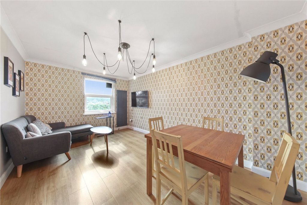 Property photo 2 of 13 Picture No. 09