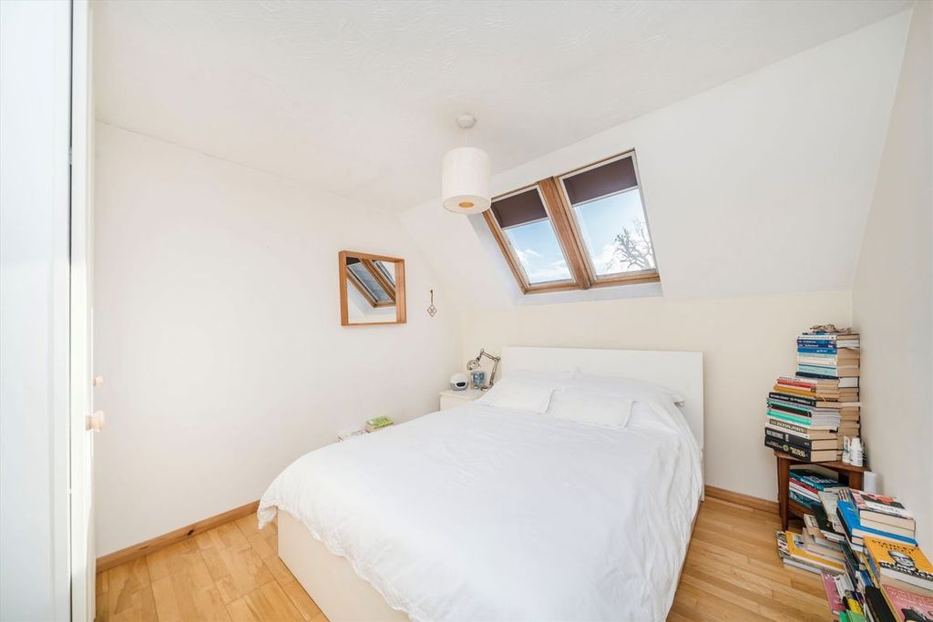 Property photo 3 of 5