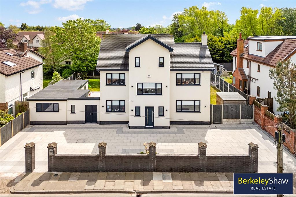 Property photo 1 of 82 1 Blundell Grove-2.Jpg
