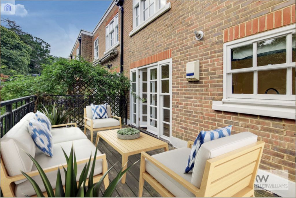 Property photo 3 of 19