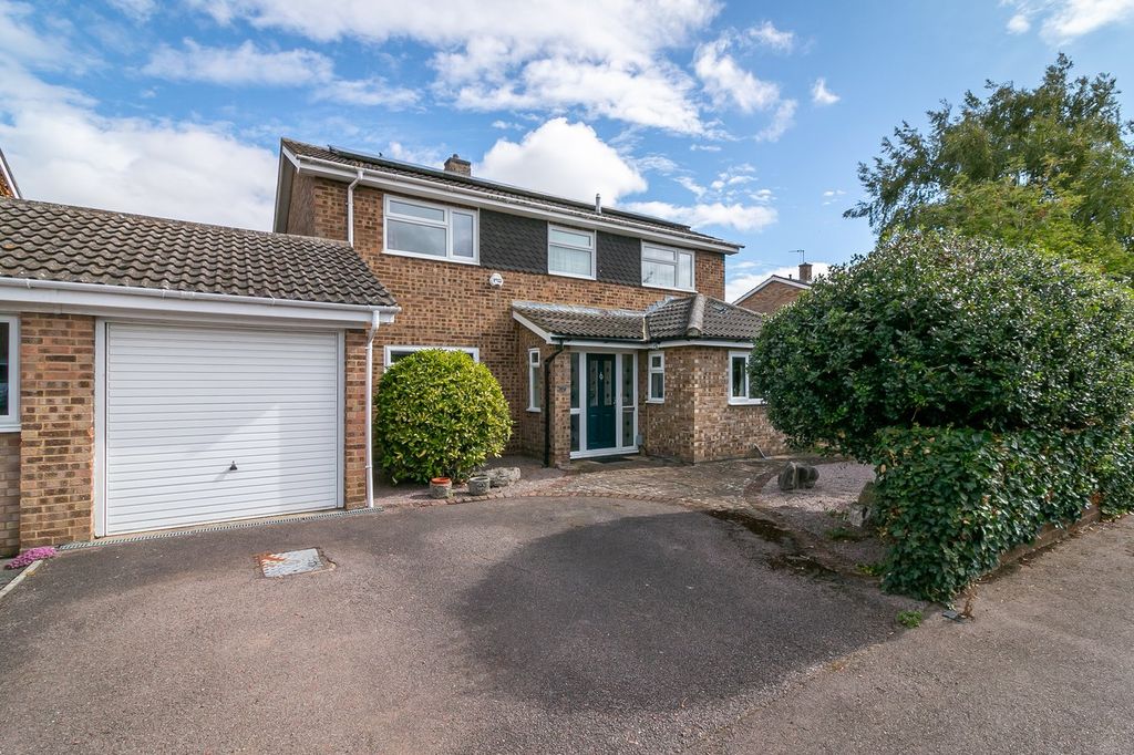 Property photo 1 of 18