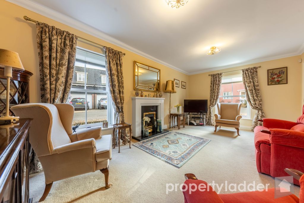 Property photo 3 of 26 Pl -13