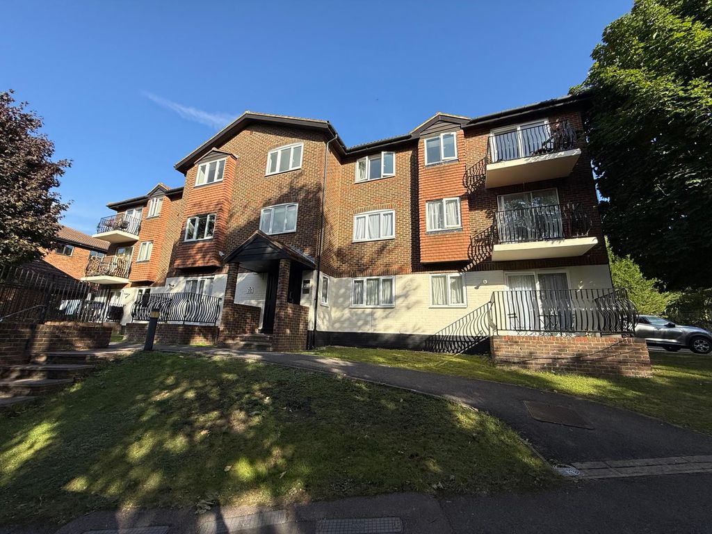 Property photo 1 of 10 External