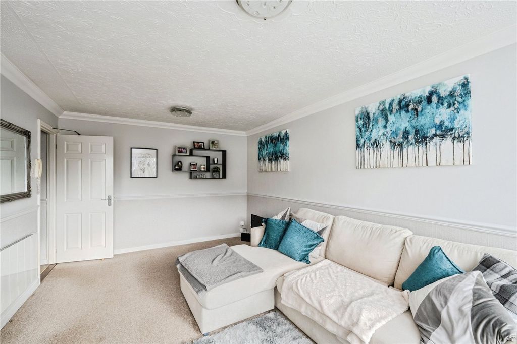 Property photo 3 of 16 Picture No. 10