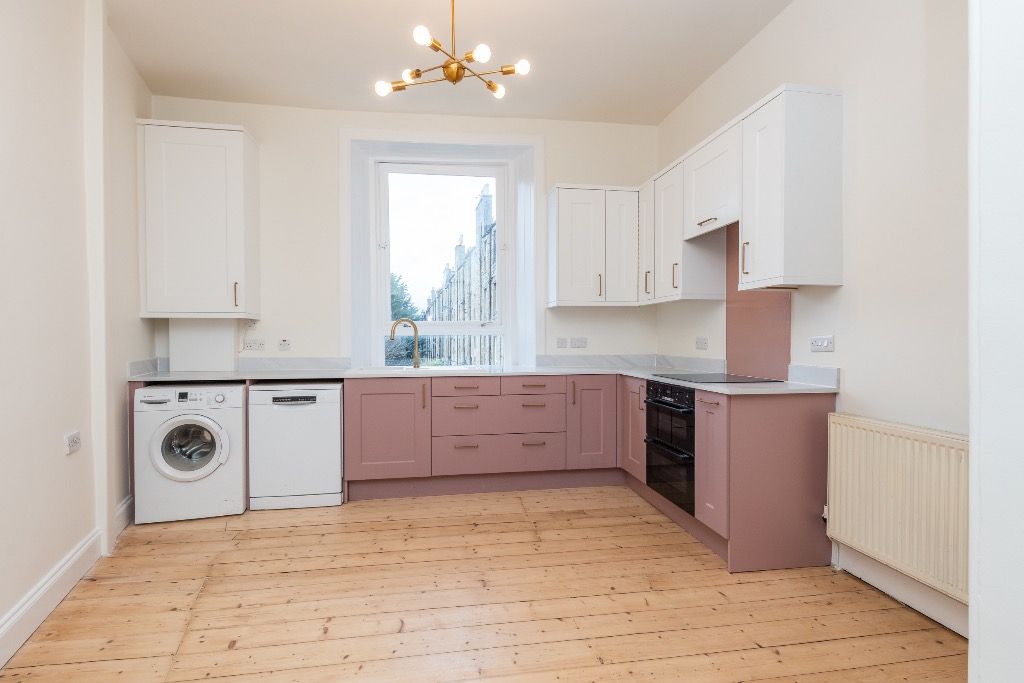 Property photo 3 of 11 Photo 3