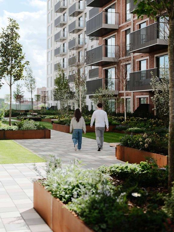 Property photo 2 of 31