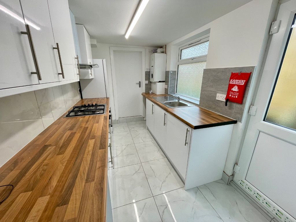 Property photo 3 of 10 5029092