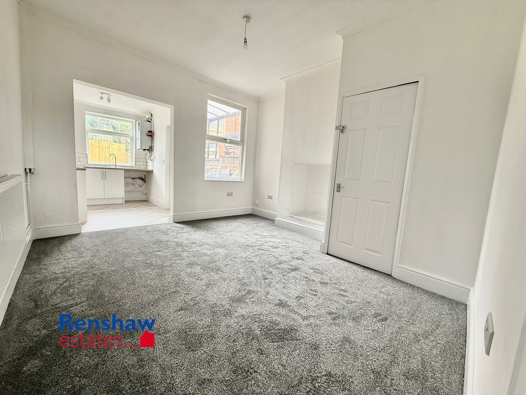 Property photo 3 of 13 Dr