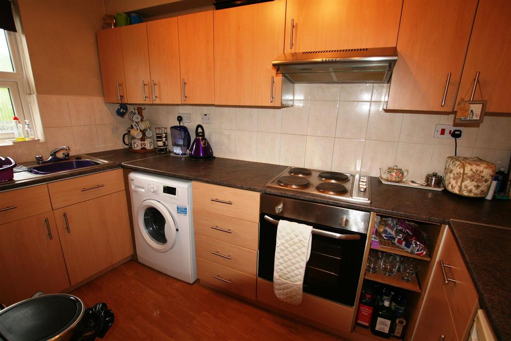 Property photo 2 of 4