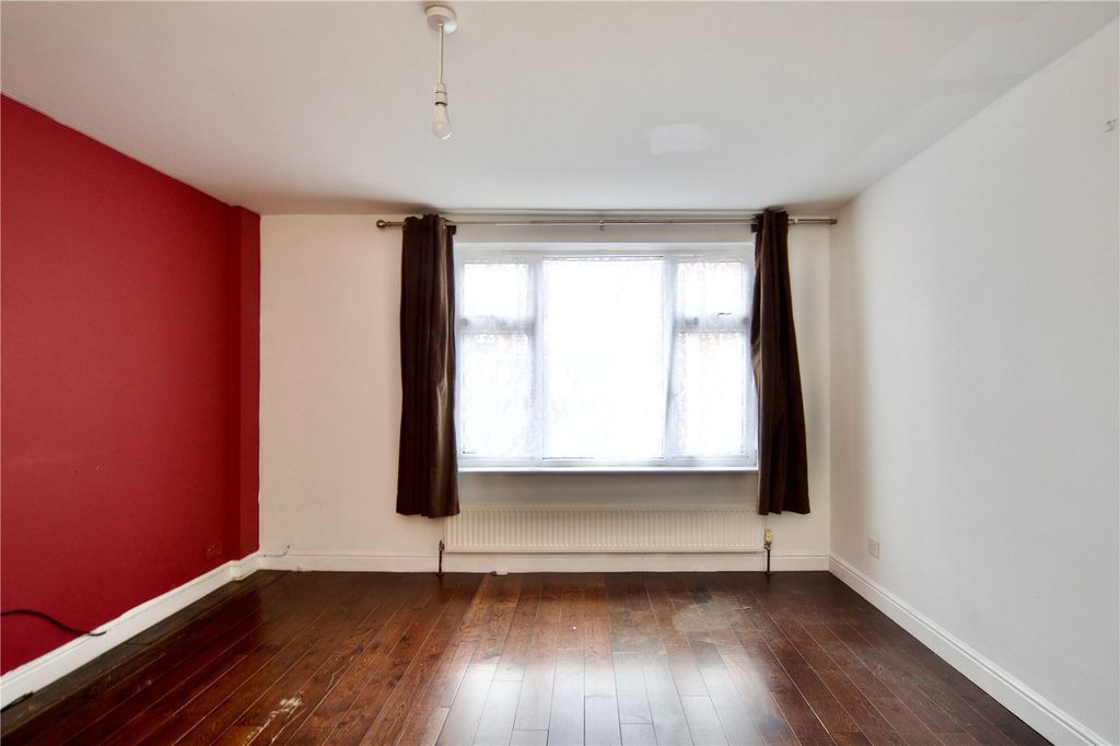 Property photo 3 of 31 Picture No. 16