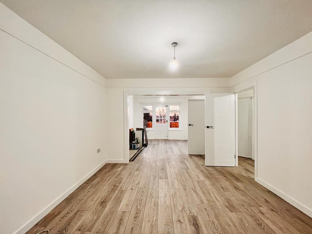 Property photo 3 of 9 Image Ha9 9Sd (2)