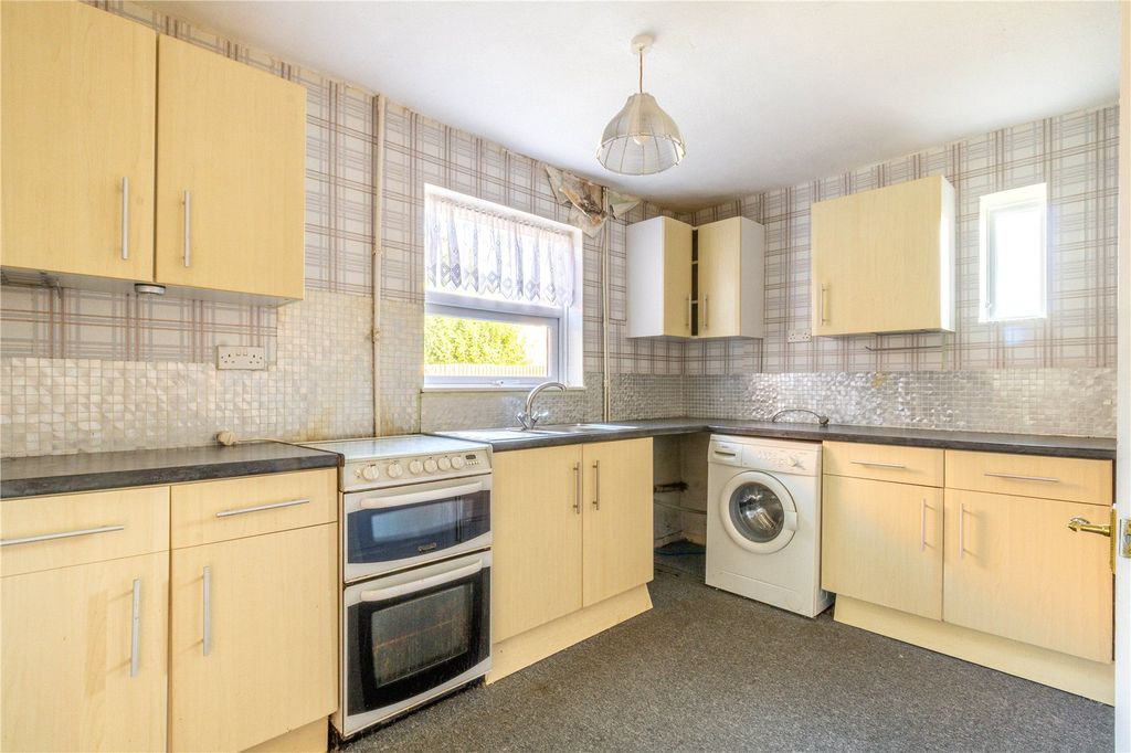 Property photo 2 of 18 Picture No. 05