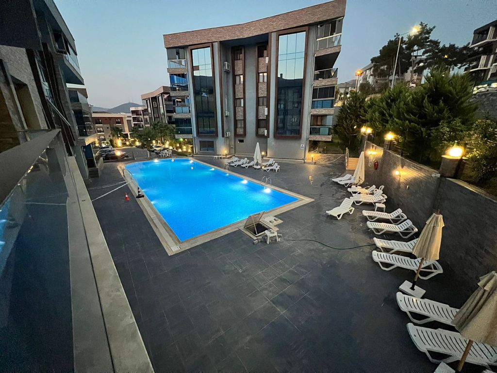 Property photo 2 of 17 Immaculate Apartment In Kusadasi For Sale With A Shared Pool - A Modern Complex With Shared Pool &amp; Terrace