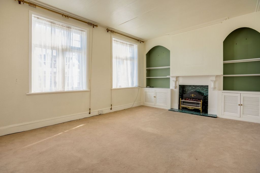 Property photo 2 of 4