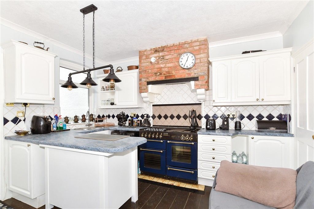 Property photo 3 of 10 Kitchen/Diner