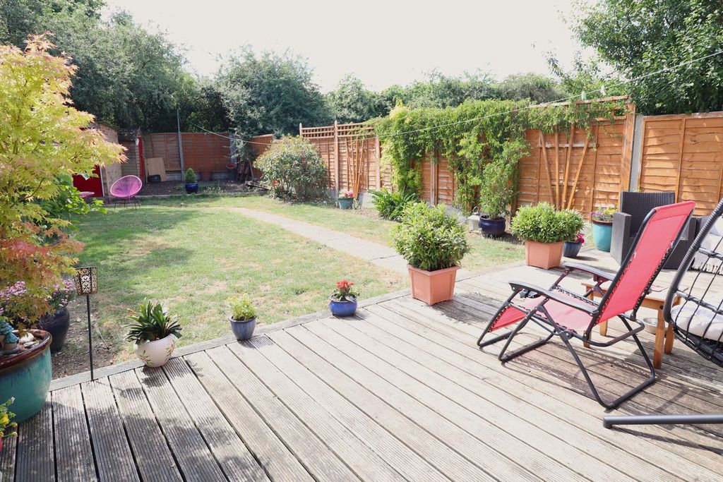 Property photo 2 of 19