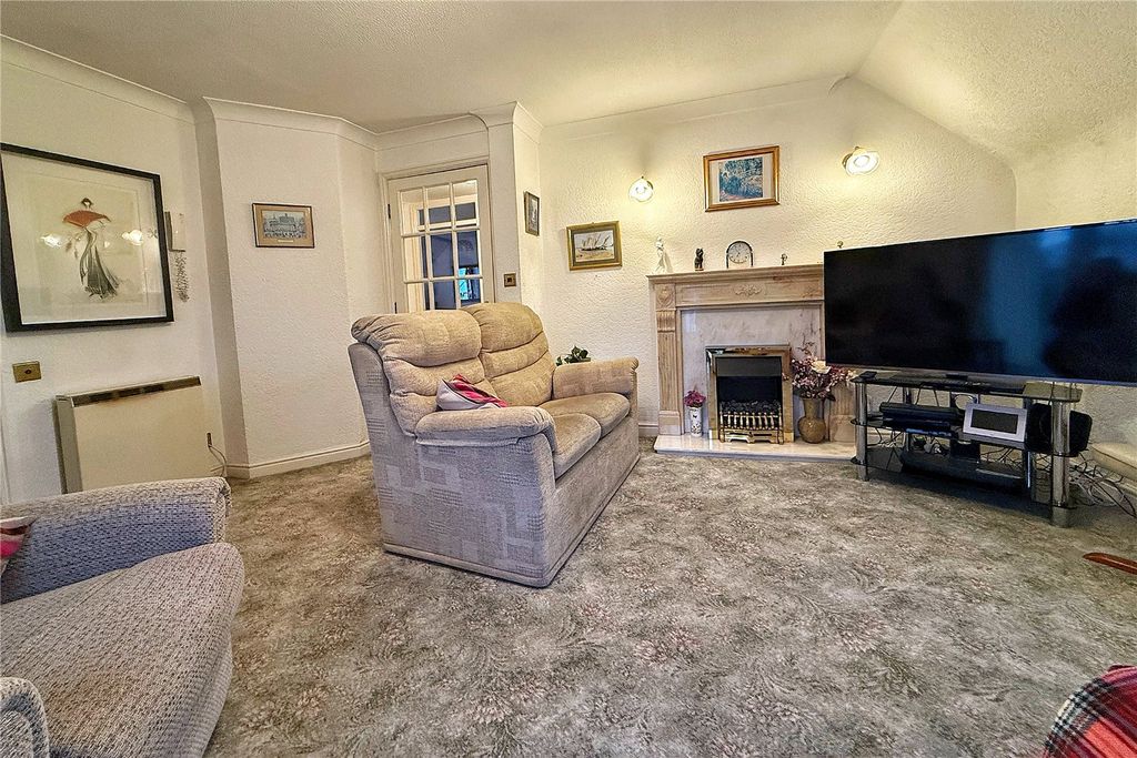 Property photo 2 of 16 Living Room