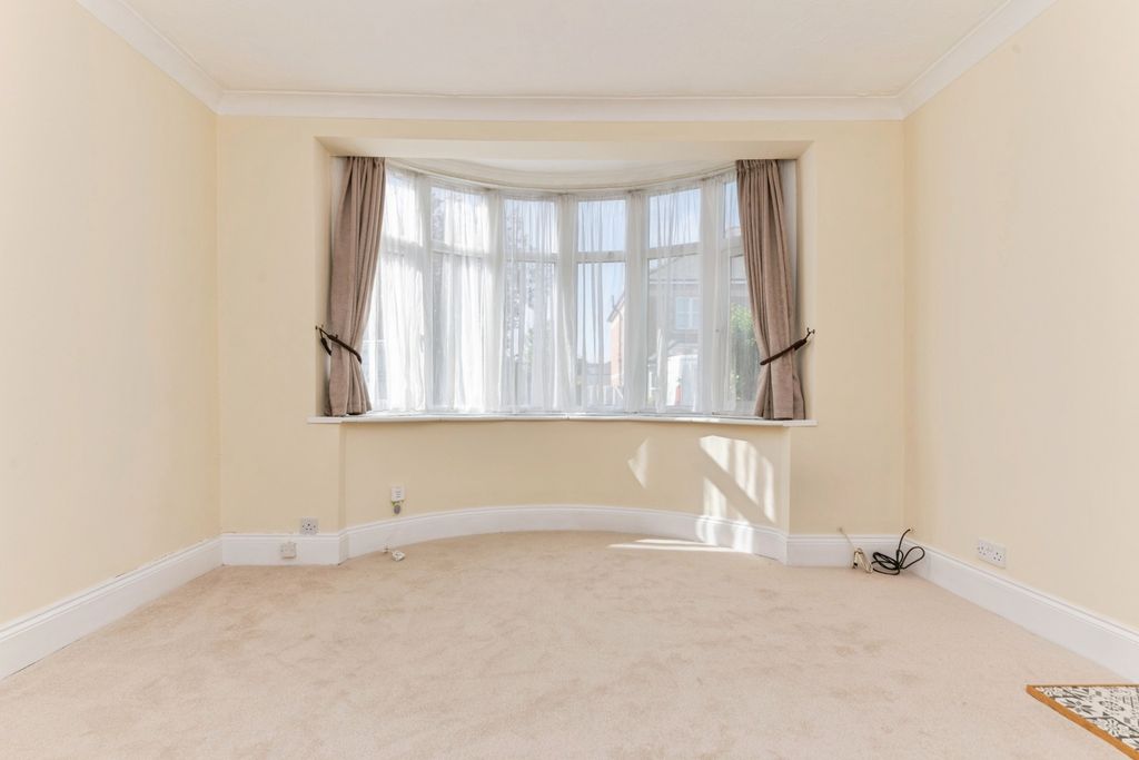 Property photo 3 of 16 Living Room