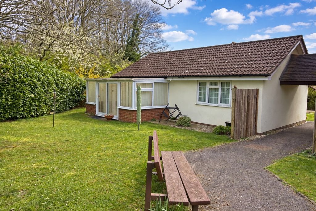 Property photo 2 of 11 5019972