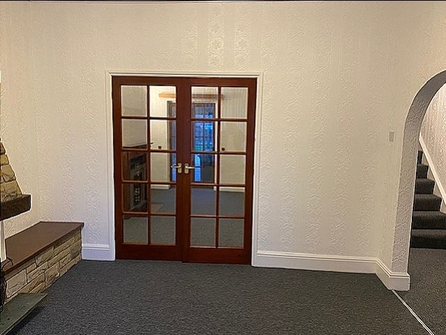 Property photo 2 of 13 Img_1777