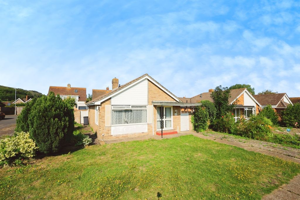 Property photo 3 of 10