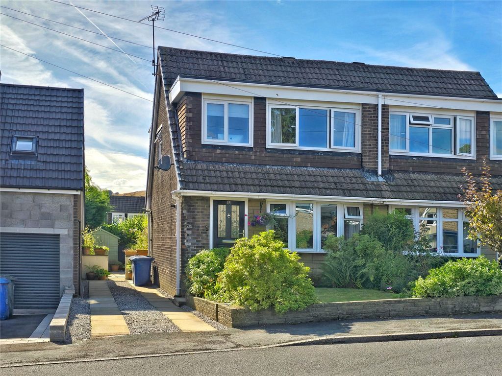 Property photo 1 of 22 Semi-Detached Home