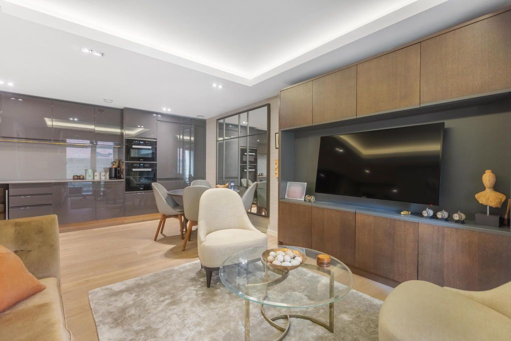 Property photo 3 of 14 Image