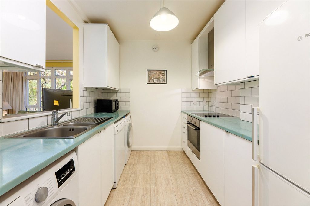 Property photo 3 of 10 Picture No. 13