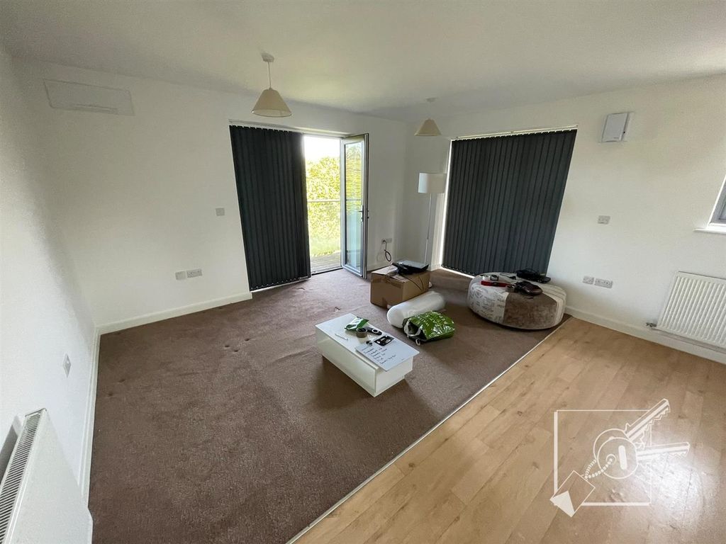 Property photo 2 of 6 Open Plan Living Area