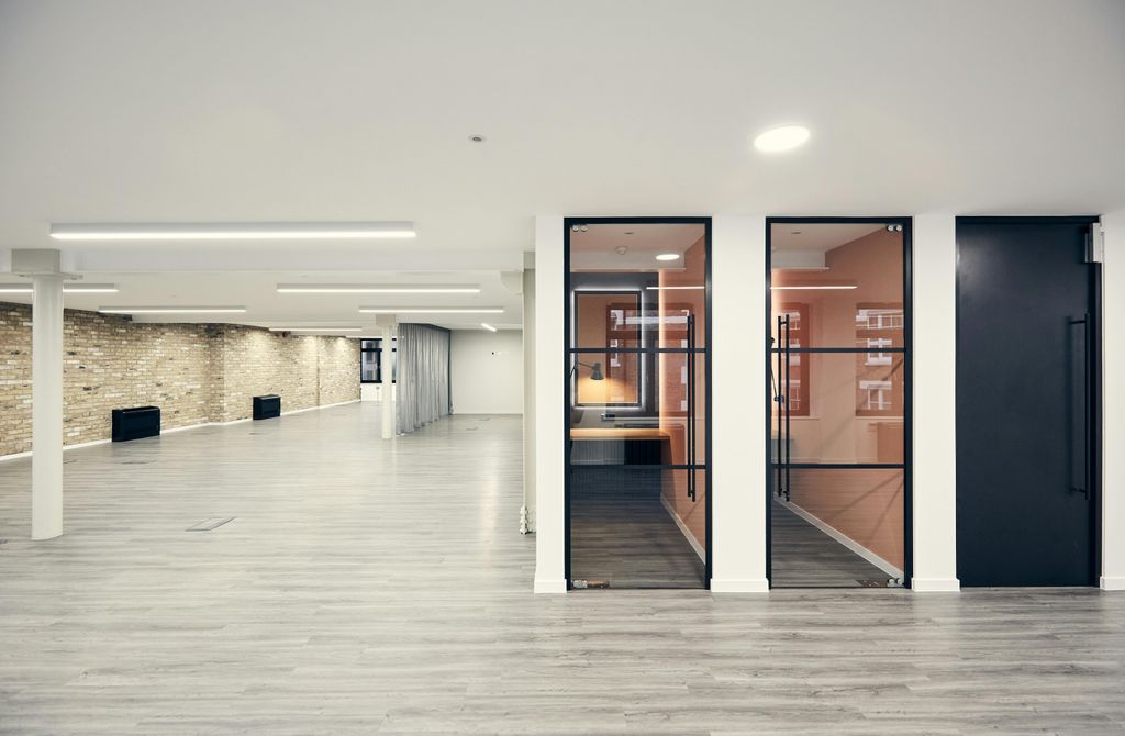 Property photo 1 of 11 3rd Floor - Internal