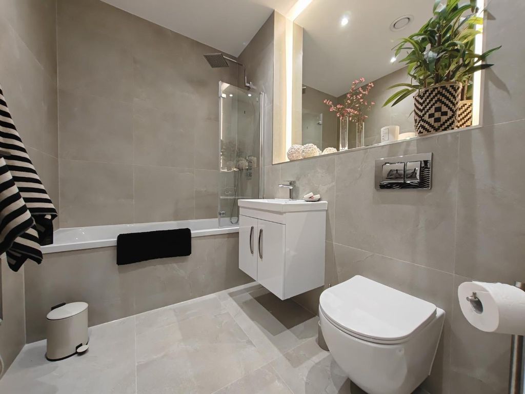 Property photo 3 of 10 1000002281.Jpg