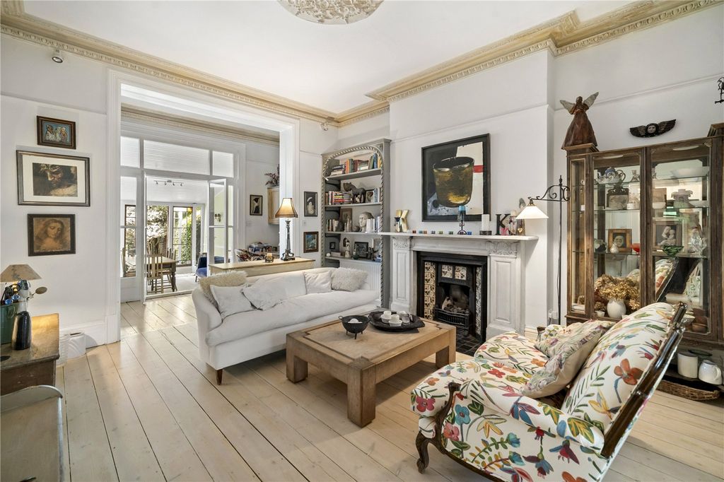 Property photo 3 of 16 Reception Room