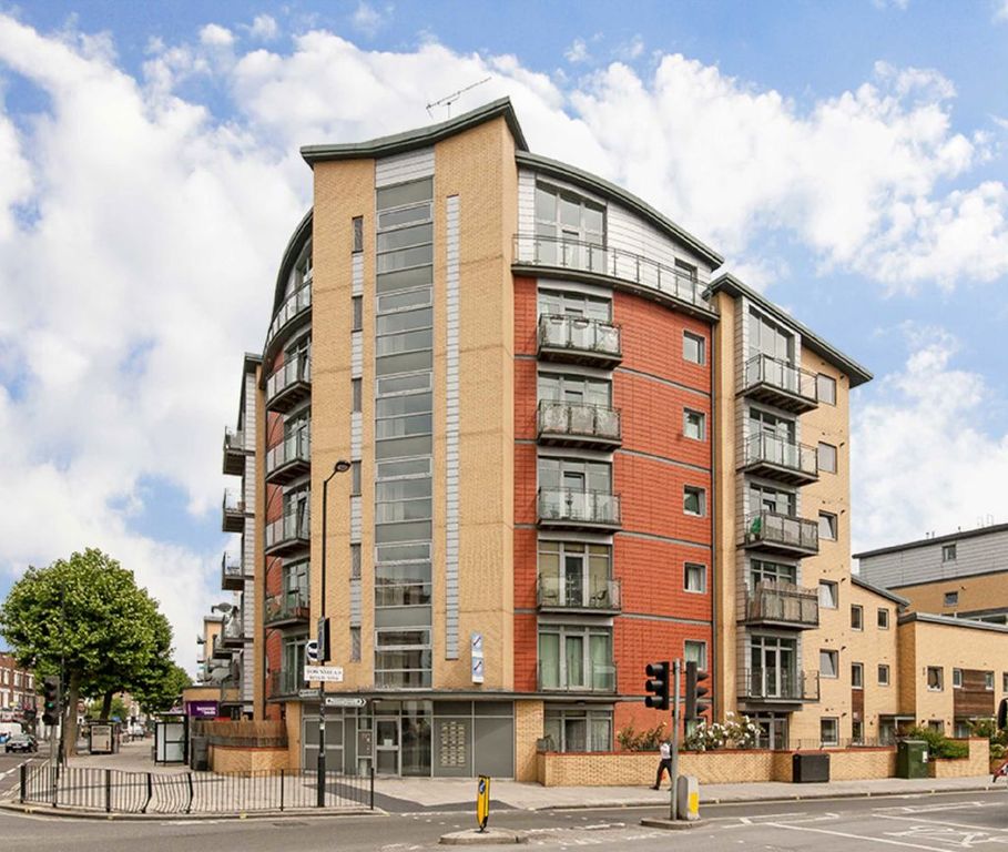 Property photo 1 of 5