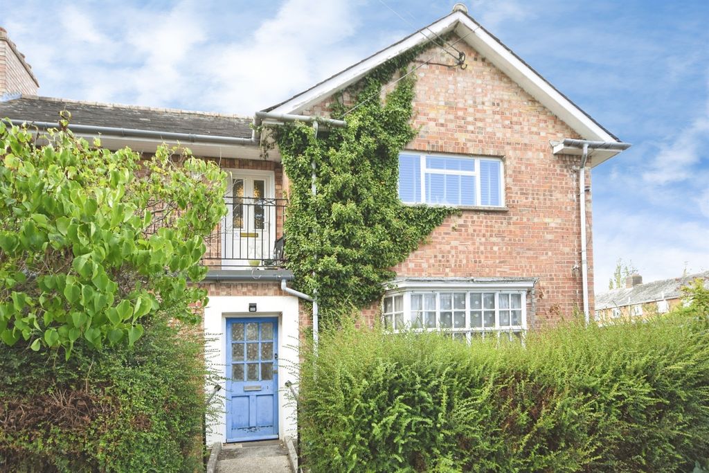 Property photo 1 of 14